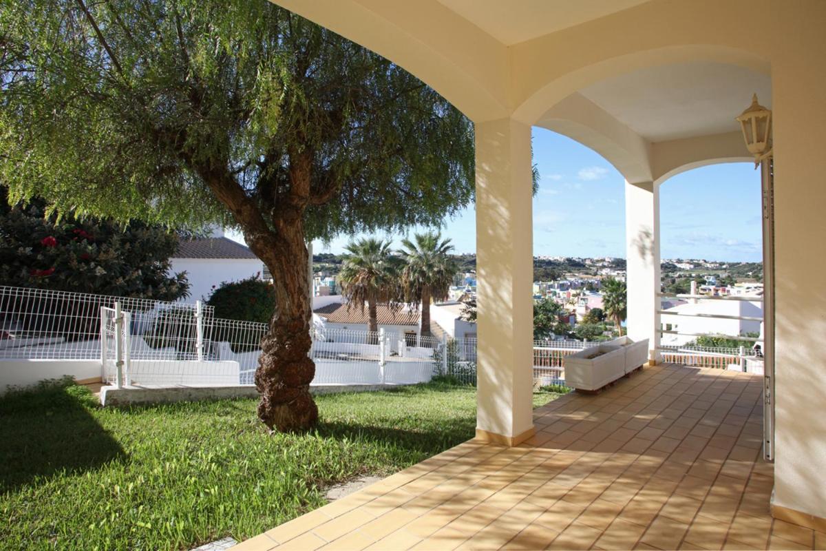 אלבופיירה Villa Kevin By Atlantic Places מראה חיצוני תמונה