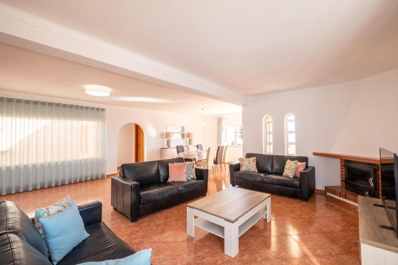 אלבופיירה Villa Kevin By Atlantic Places מראה חיצוני תמונה