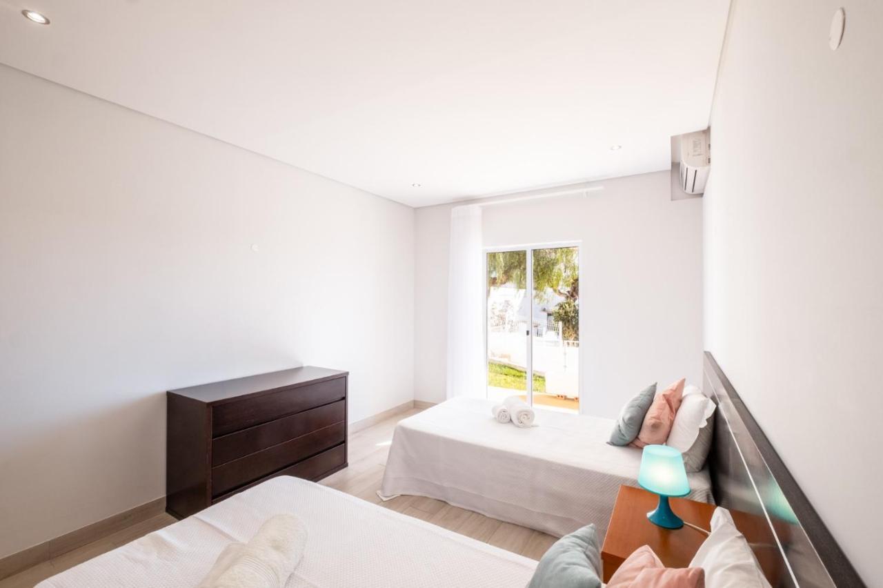 אלבופיירה Villa Kevin By Atlantic Places מראה חיצוני תמונה