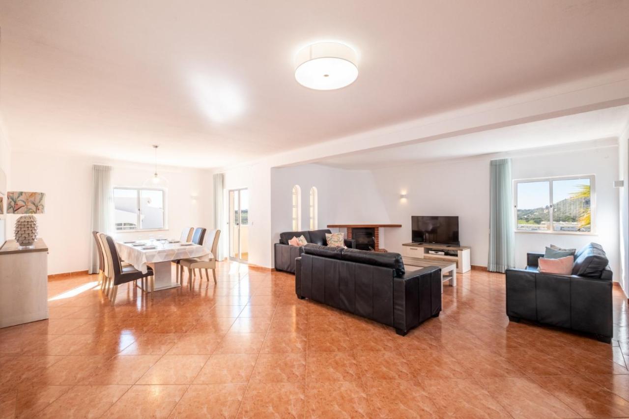 אלבופיירה Villa Kevin By Atlantic Places מראה חיצוני תמונה